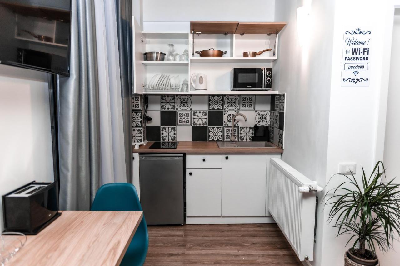 Puzzle Apartaments&Studios Крайова Екстериор снимка