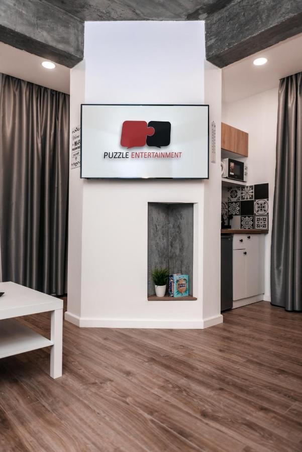 Puzzle Apartaments&Studios Крайова Екстериор снимка