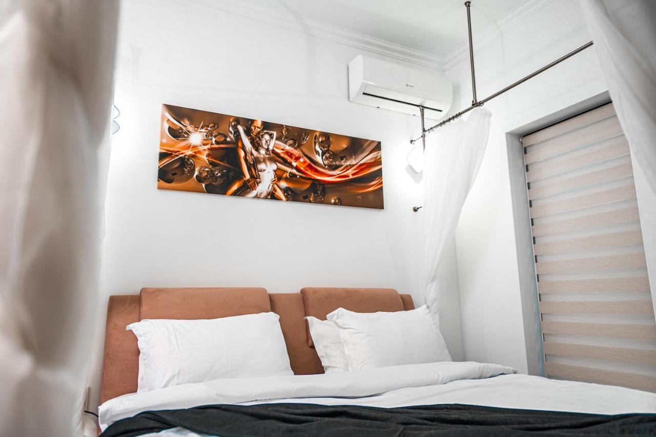 Puzzle Apartaments&Studios Крайова Екстериор снимка